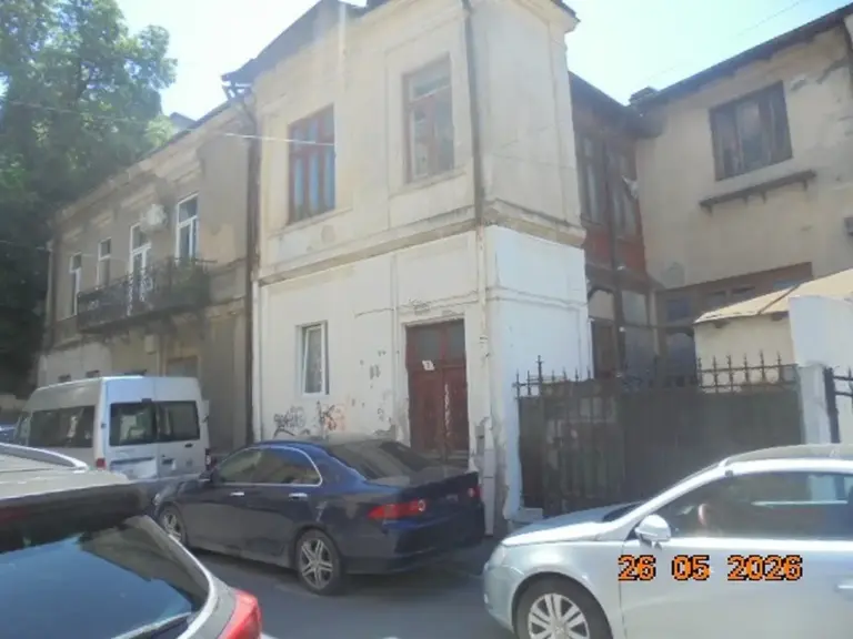Casa de pe Calea Griviței în care se află apartamentul scos la licitație de ANAF