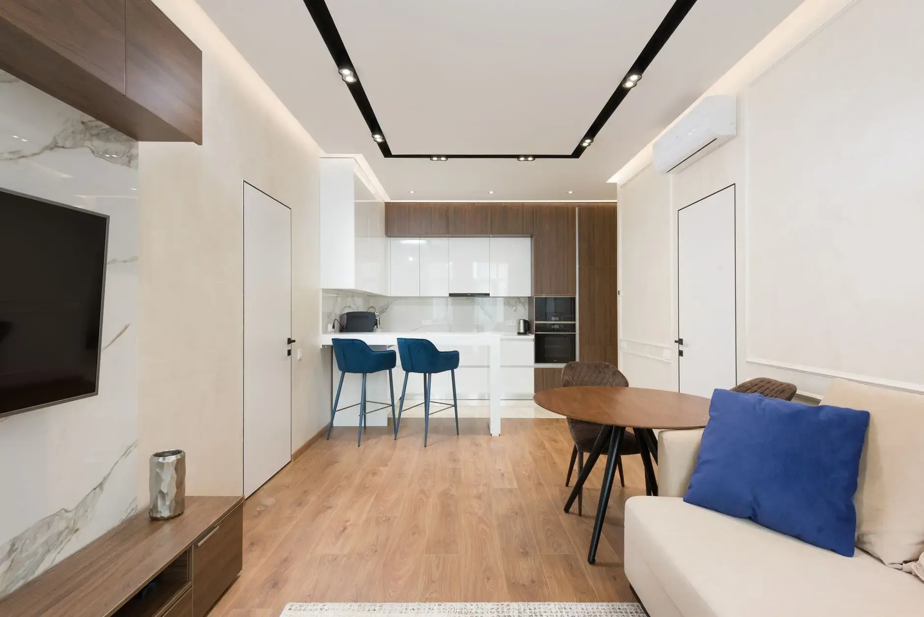 Apartament modern mobilat pentru închiriere
