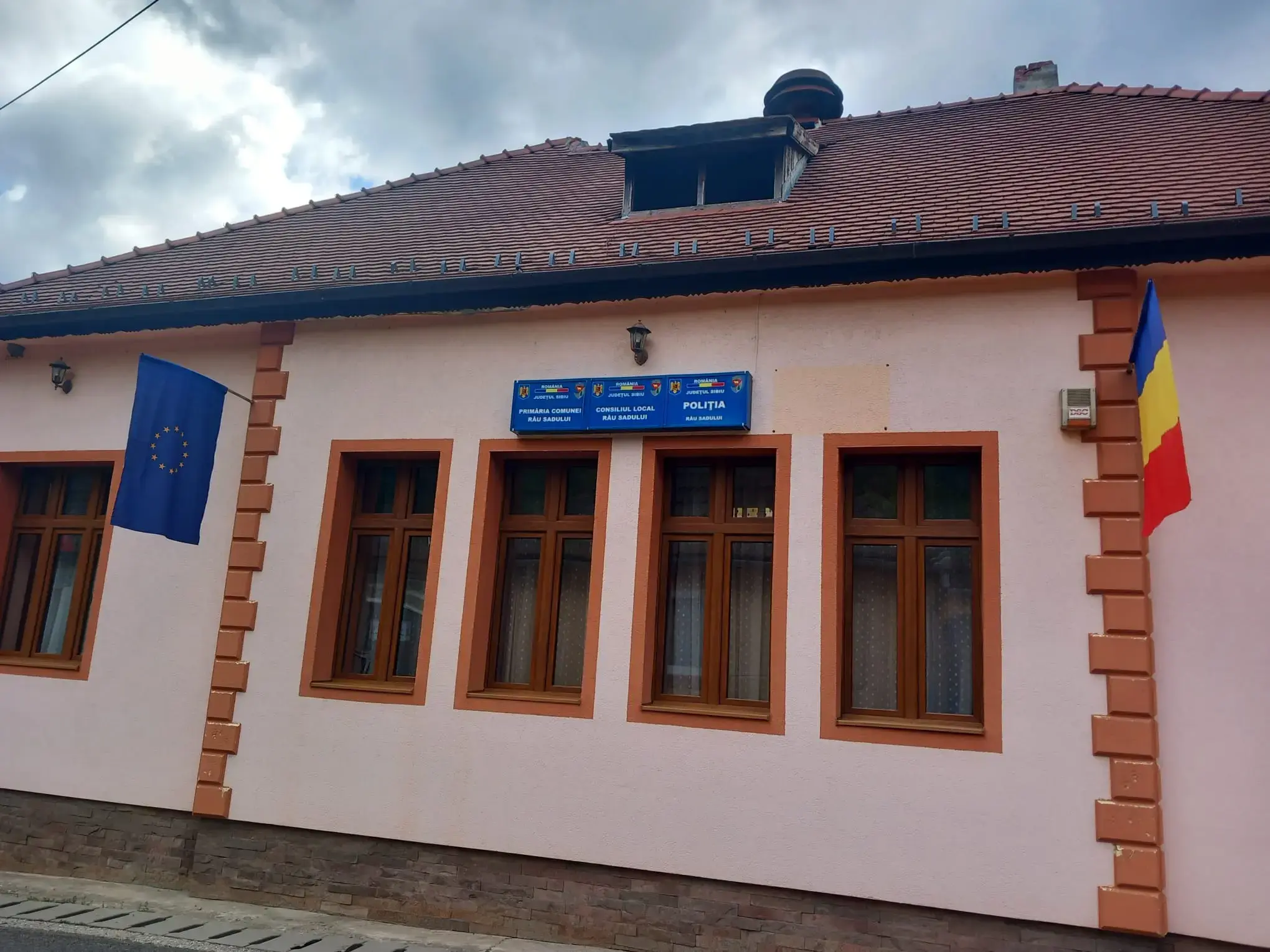 Documente cadastrale noi în Râu Sadului pot fi verificate de proprietari