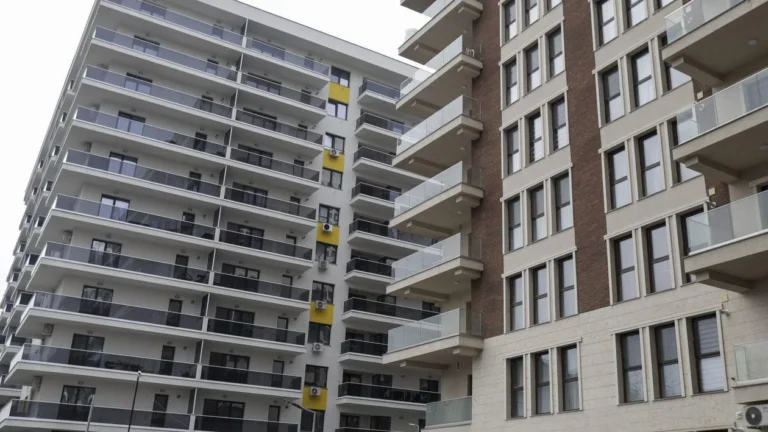 Evoluția prețurilor pentru apartamente noi